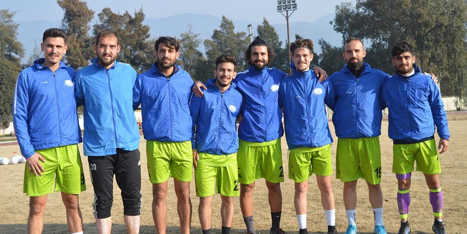 Aydın Amatör Süper Lig 2. Grubun iddialı takımı Çine Madranspor ara transferde 8 futbolcuya sarı yeşil formayı giydirdi.
