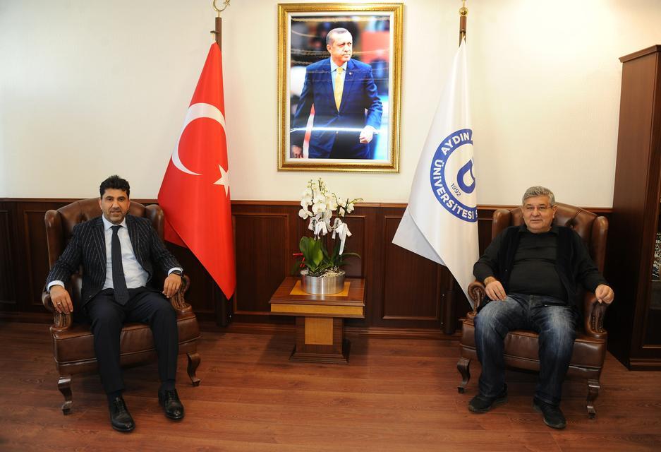 AK Parti Aydın Milletvekili Rıza Posacı, Adnan Menderes Üniversitesi (ADÜ) Rektörü Prof. Dr. Osman Selçuk Aldemir’i makamında ziyaret etti.
