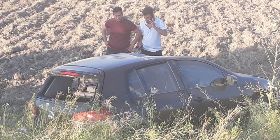 Afyonkarahisar'da meydana gelen trafik kazasında 2 kişi yaralandı. ( Arif Yavuz - Anadolu Ajansı )