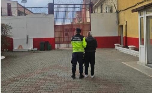 Aydın’da aranan firari yol kontrolünde yakalandı