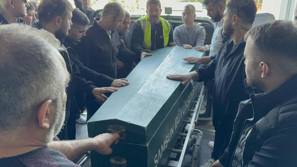 Arkadaşlar arasındaki şakalaşmada 24 yaşındaki genç hayatını kaybetti