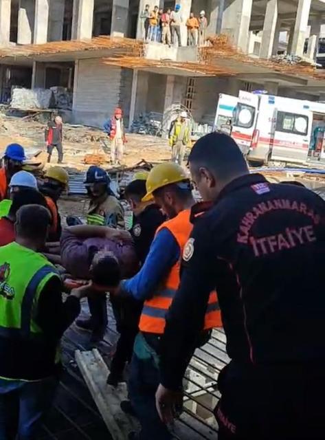 İnşaatta iskele çöktü: 1 yaralı