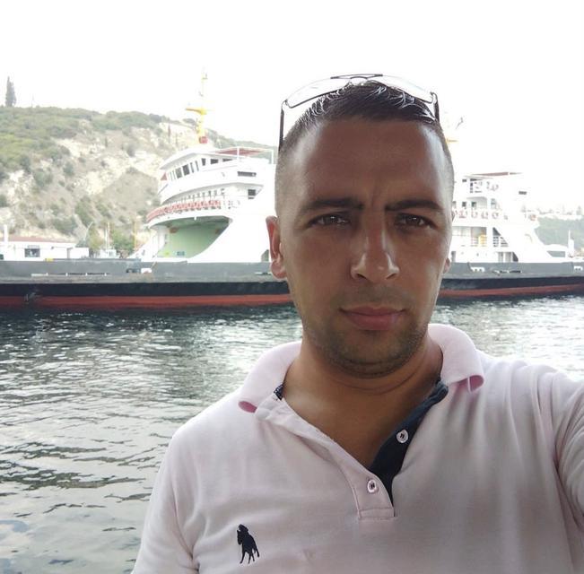 Demirlerin altında kalan işçi hayatını kaybetti