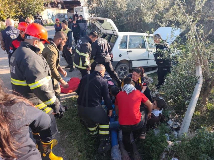 Otomobil bahçeye uçtu