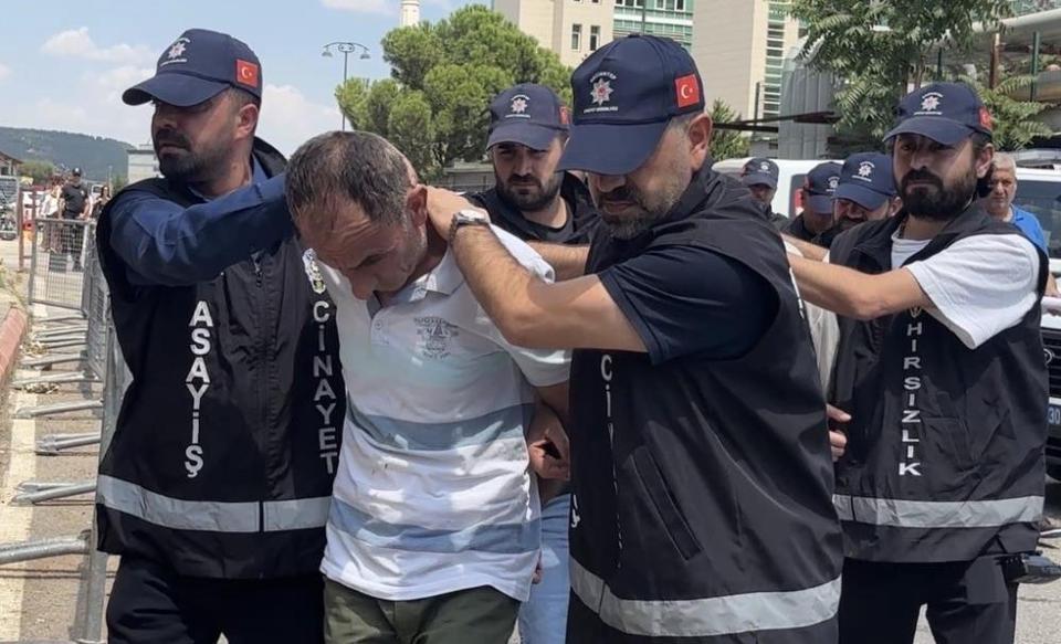 Milletvekilini bıçaklayıp ‘pişmanım' diyen zanlı ile oğlunun akıbeti belli oldu
