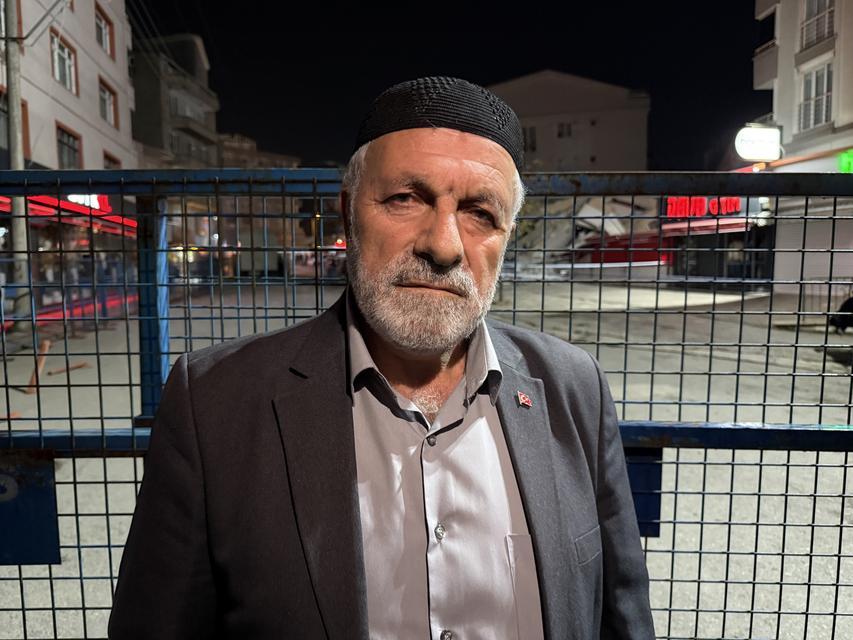 Enkazda ailesini kaybeden genç kıza akrabası sahip çıkacak