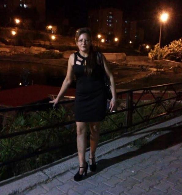 Yangında 20 kedisi ile can verdi