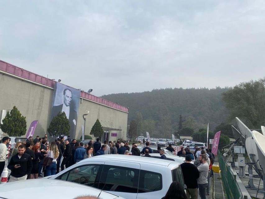 Televizyon binasına saldırı