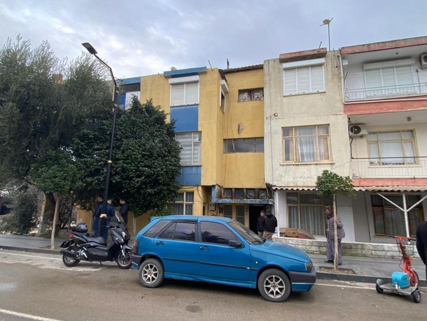 Kan donduran aile faciası: Anne ve 7 yaşındaki kızı evde ölü bulundu