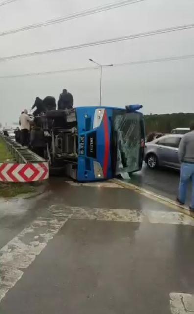 Cezaevi nakil aracı devrildi: 2 jandarma personeli olmak üzere çok sayıda yaralı