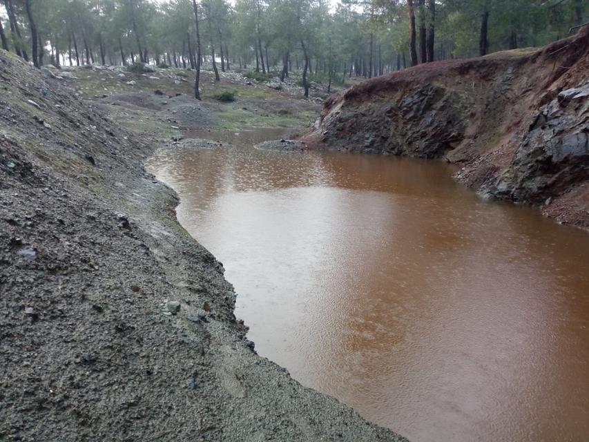 Cüneyt’e mezar olan çukur kapatıldı