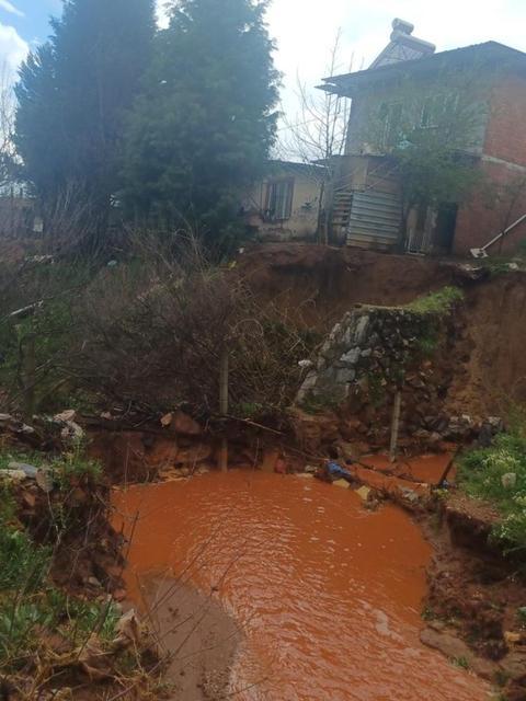 Aydın'da Çakırlar Çayı taştı, yıkılma riski olan ev tahliye edildi