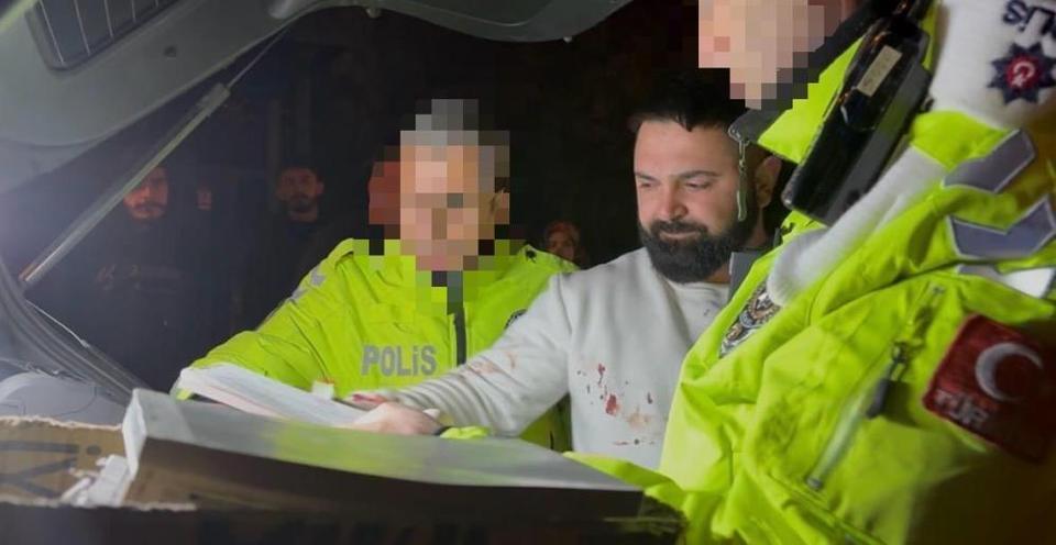 Kaza yapan şoför, görevini yapan polisi tehdit etti