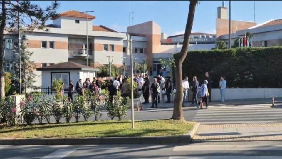 CHP'li belediyede sıcak saatler: Başkan dahil 17 gözaltı