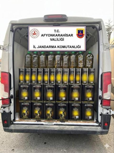 Jandarma 655 litre sahte zeytinyağı ele geçirdi