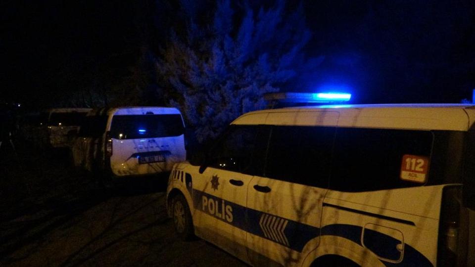 19 yaşındaki şahıs, 16 yaşındaki arkadaşını yaraladı