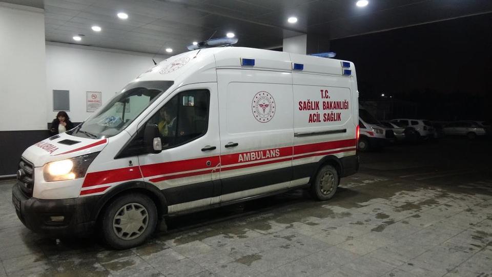 Mutlu gün kabusa döndü: Nişan salonunda 113 kişi zehirlendi