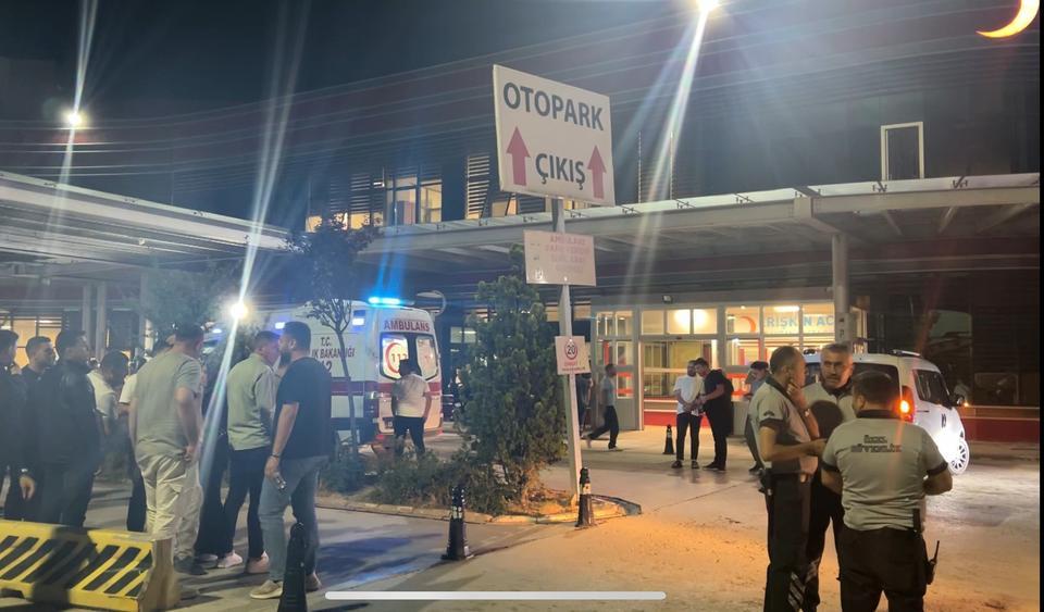 AFYONKARAHİSAR'DA YANGINA MÜDAHALE EDERKEN YARALANAN 5 KİŞİ TABURCU EDİLDİ