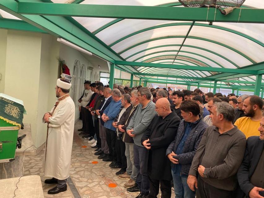 Trafik kazası 27 yaşındaki genci hayattan kopardı