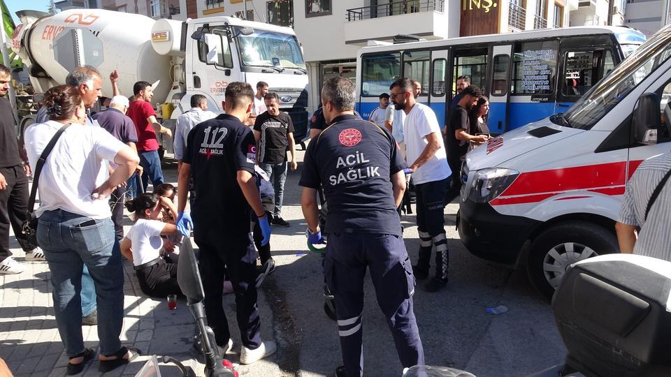 Freni boşalan minibüs dehşet saçtı, çok sayıda yaralı var