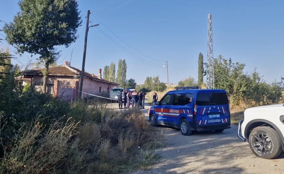 Evinin önünde cansız bedeni bulundu