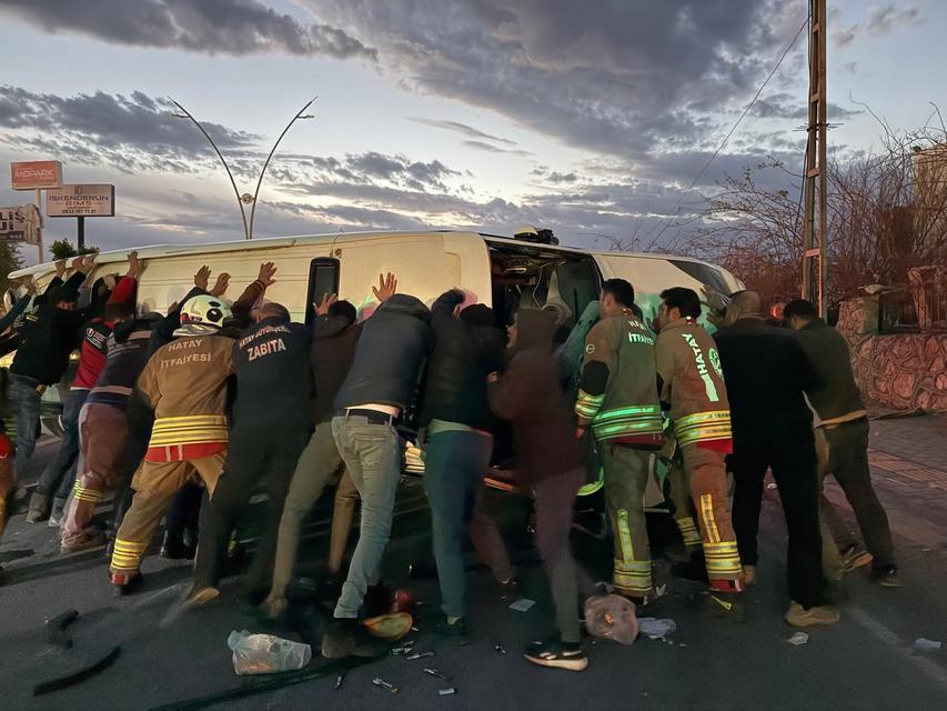 Zincirleme kazada can pazarı yaşandı