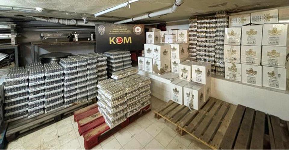 28 bin 896 şişe gümrük kaçağı alkol ele geçirildi