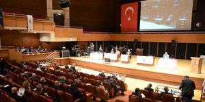 İzmir Büyükşehir Belediye Meclisinde "çiftçilere bedava elektrik" önergesi reddedildi