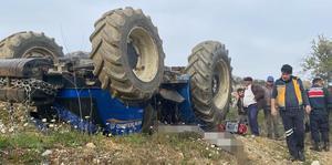 Aydın'da devrilen traktörün altında kalan çiftçi öldü