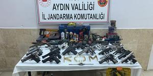 Aydın'da 30 ruhsatsız tabanca ile silah parçaları ele geçirildi