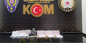 Antalya'da tefecilik suçlamasıyla 1 kişi yakalandı