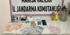 Manisa'daki uyuşturucu operasyonunda 2 şüpheli tutuklandı