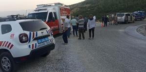 İzmir'de uçuruma devrilen traktörün sürücüsü öldü