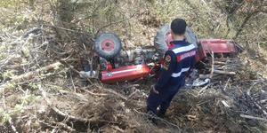 Balıkesir'de devrilen traktörün altında kalan kişi öldü