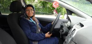 Afyonkarahisarlı kadın 69 yaşında ehliyet aldı