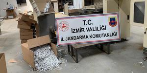 İzmir'de kaçak sigara tesisine düzenlenen operasyonda 12 kişi yakalandı