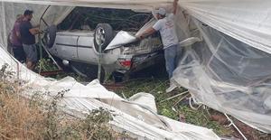 Kumluca'da devrilen otomobilin sürücüsü yaralandı