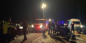 Aydın'da iki otomobilin çarpışması sonucu 6 kişi yaralandı