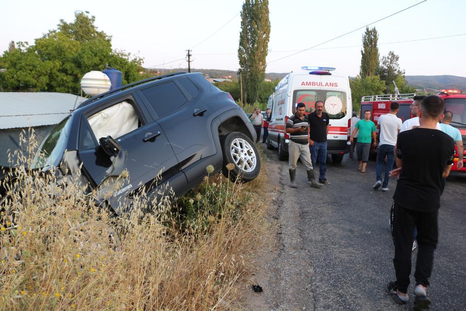Manisa'da meydana gelen kazada 5 kişi yaralandı