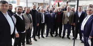 İzmir'de CHP ve İYİ Parti'den istifa eden 150 kişi MHP'ye katıldı