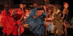 4. Uluslararası Efes Opera ve Bale Festivali, Efes Antik Tiyatrosu'nda başladı. İzmir Devlet Opera ve Balesi sanatçıları (İZDOB) açılış gecesinde Georges Bizet'in "Carmen" balesini sahnelendi. ( Ömer Evren Atalay - Anadolu Ajansı )