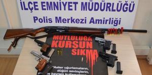 Antalya'da düğün konvoyunda silahla havaya ateş eden 6 kişiye toplam 10 bin 700 lira ceza verildi