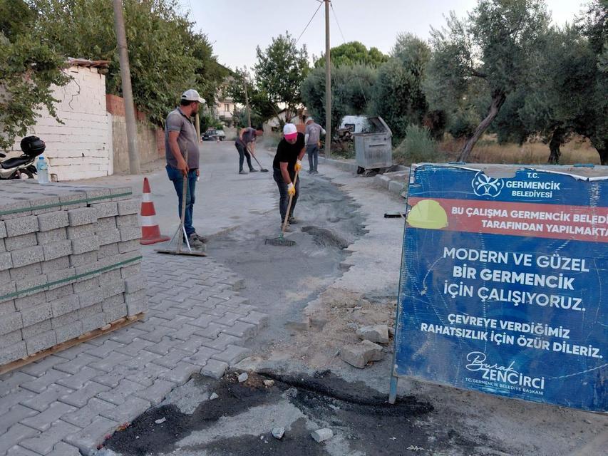 Germencik'te yol bakım ve onarım çalışmaları sürüyor