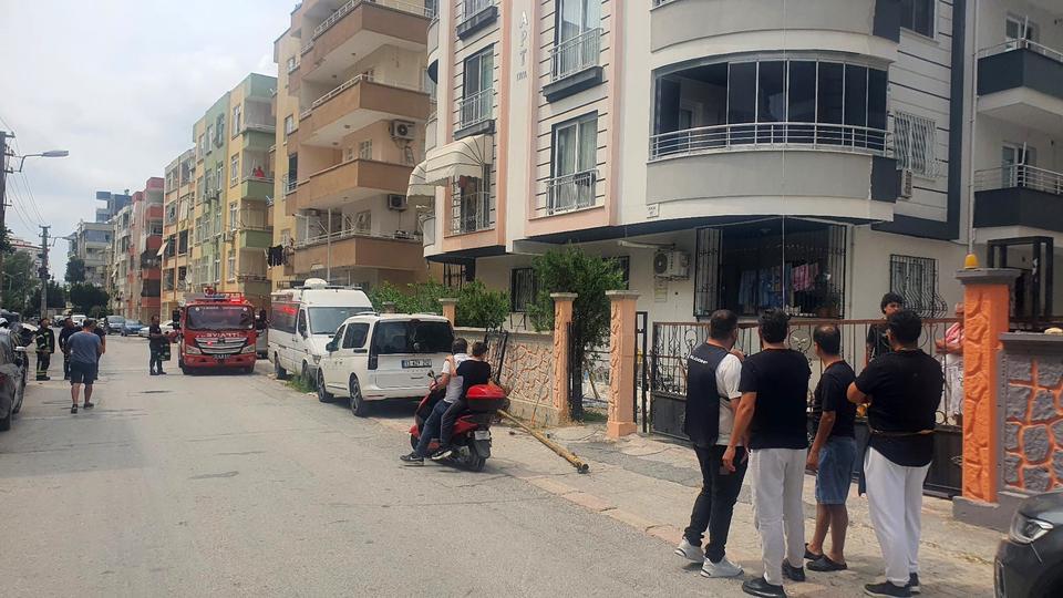 Tadilat esnasında halat koptu, 2 işçi yaralandı