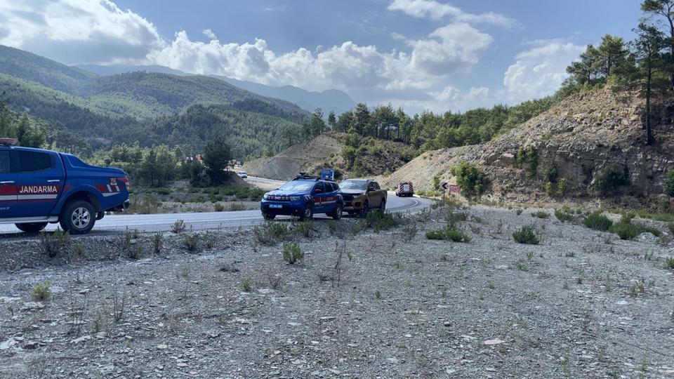 Şarampole yuvarlanan motosikletin sürücüsü yaralandı