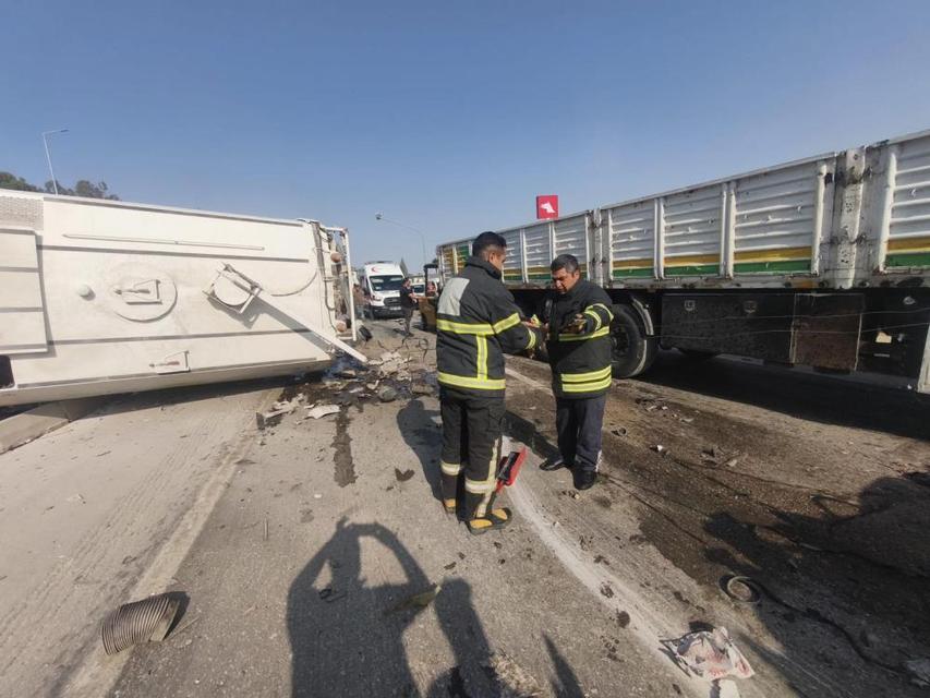 Kamyonla tır çarpıştı: 2 yaralı