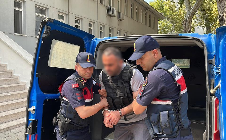 ENİŞTESİ VE EŞİNİ ÖLDÜREN ŞÜPHELİDEN DİKKAT ÇEKEN SÖZ "NAMUS MESELESİ, DOSYA NAMUS MESELESİ"