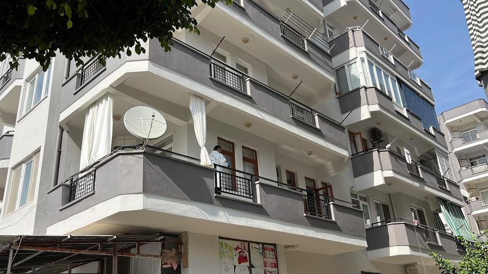 ALANYA'DA TARTIŞTIĞI KIZ KARDEŞİNİ BALKONDAN ATTI, ARDINDAN İNTİHAR ETTİ