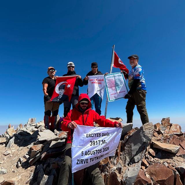 Aydın’ın sağlıkçıları yaklaşık 4 bin metreden çağrı yaptı