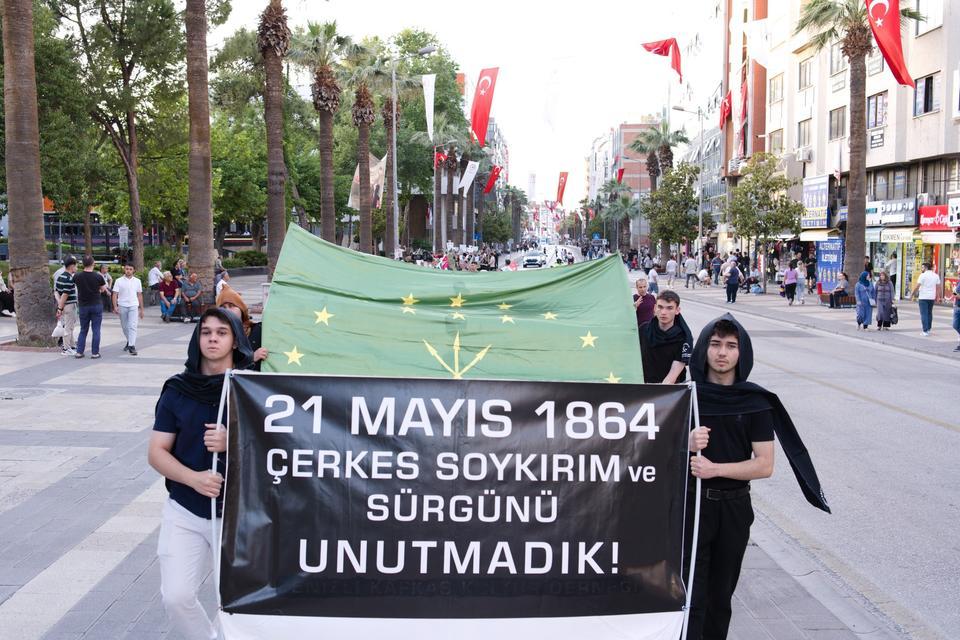 Çerkesler trajedinin tanınmasını istiyor